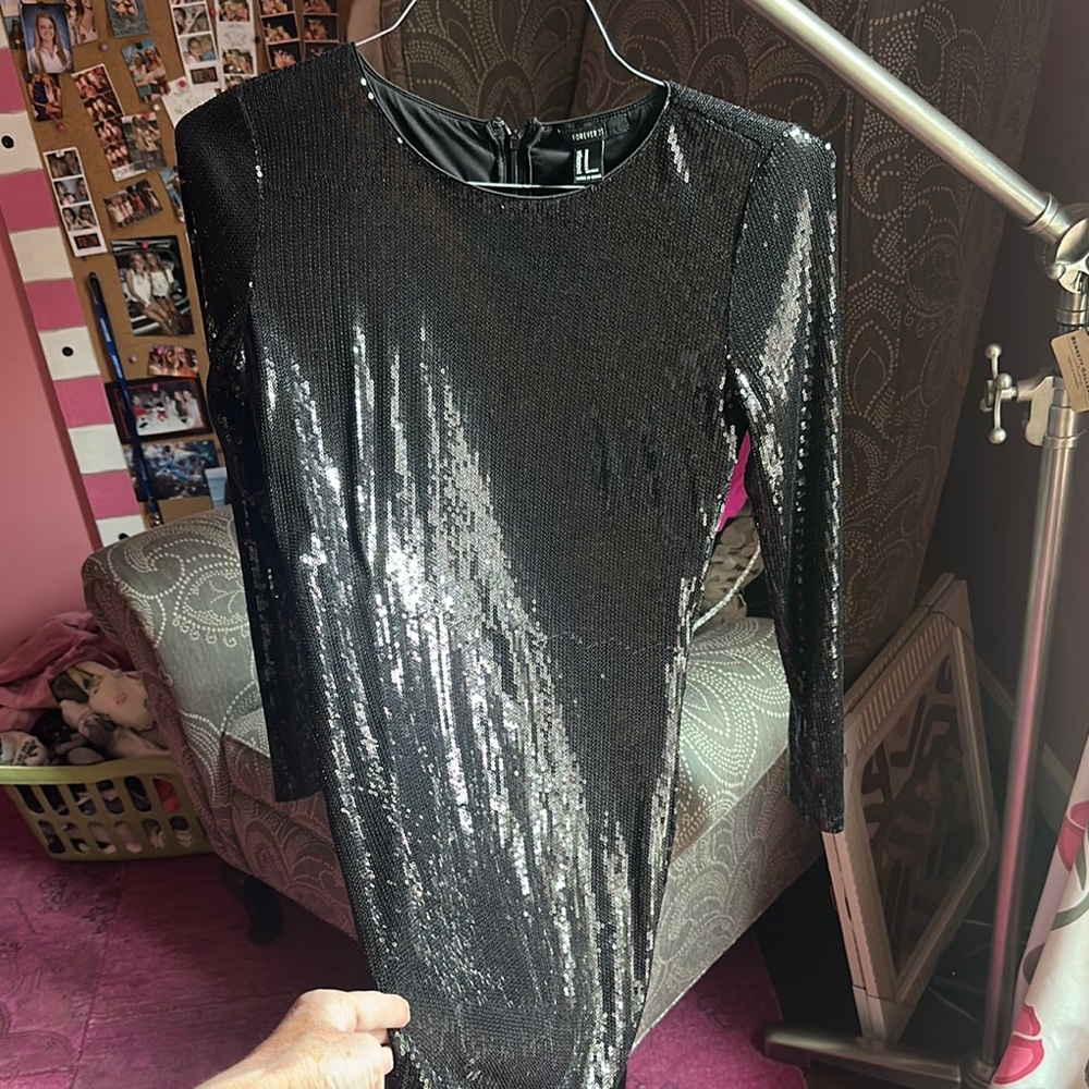 Forever 21 Silver Sequin Long Sleeve Bodycon Dress Medihm